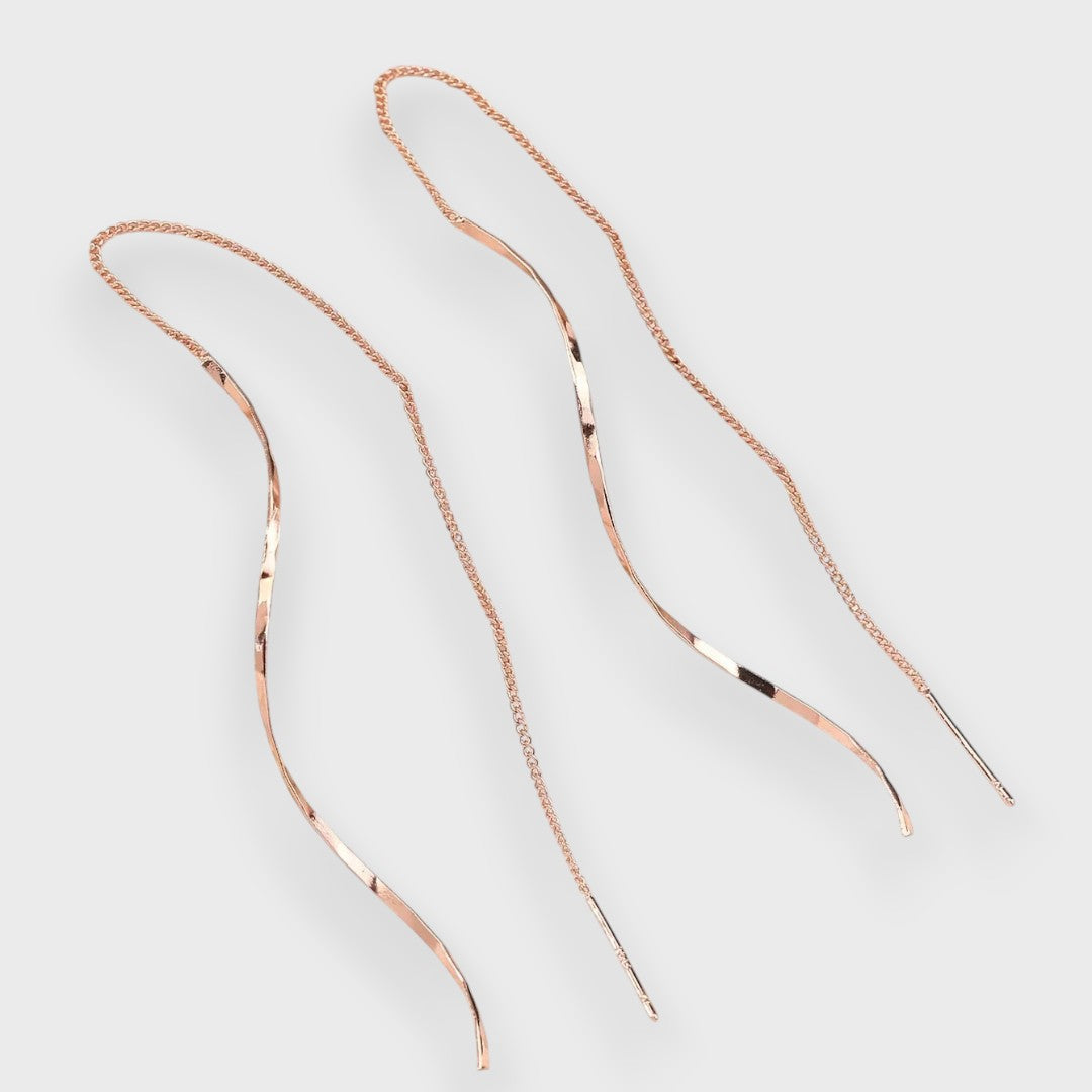 Elwira – Boucles d'oreilles longues en forme de vague