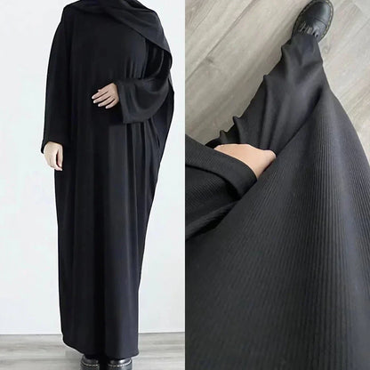 Ariane - Élégante Abaya en Tricot avec Ceinture et Poches Latérales