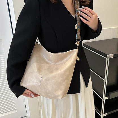 Embjørg | Sac à Bandoulière Classique avec Bandoulière Réglable à Motif