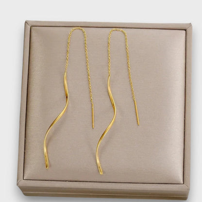 Elwira – Boucles d'oreilles longues en forme de vague