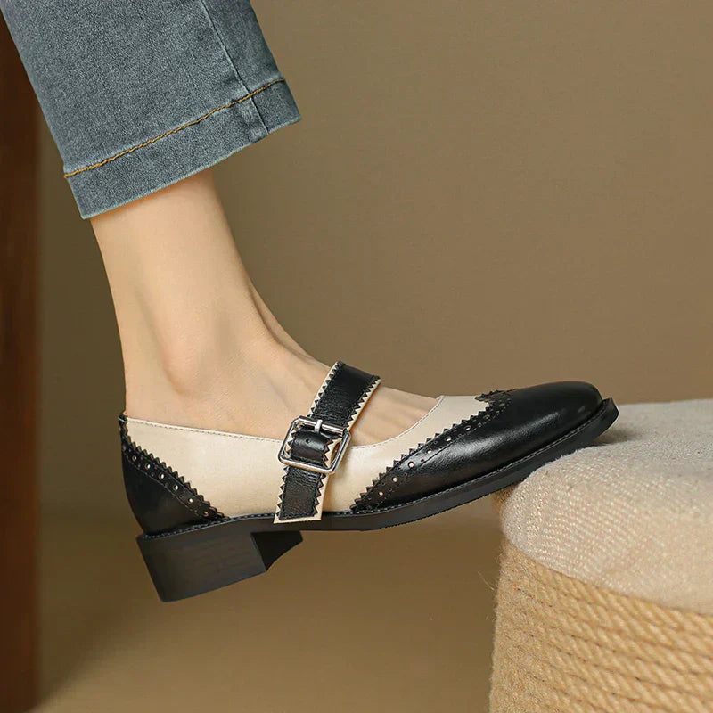 Miana Mary Jane en Cuir