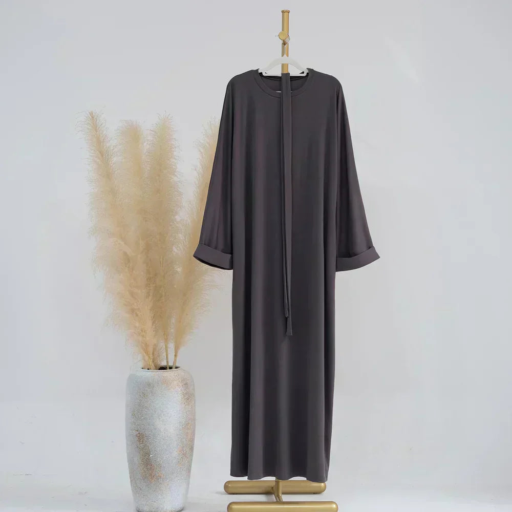 Ariane - Élégante Abaya en Tricot avec Ceinture et Poches Latérales