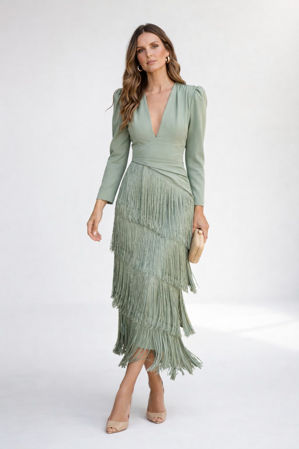 Robe Midi Frangée Élégante — Silhouette Raffinée et Dynamique