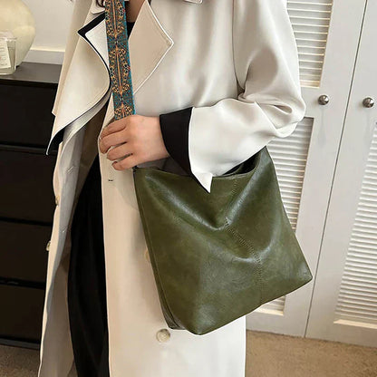 Embjørg | Sac à Bandoulière Classique avec Bandoulière Réglable à Motif