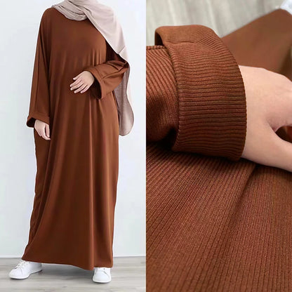Ariane - Élégante Abaya en Tricot avec Ceinture et Poches Latérales