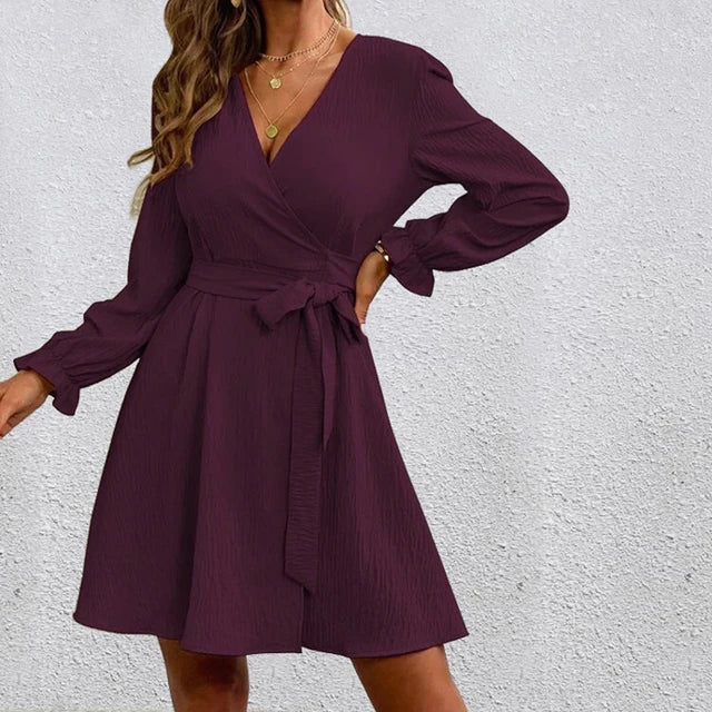 Semmy - Robe portefeuille élégante et intemporelle avec décolleté en V
