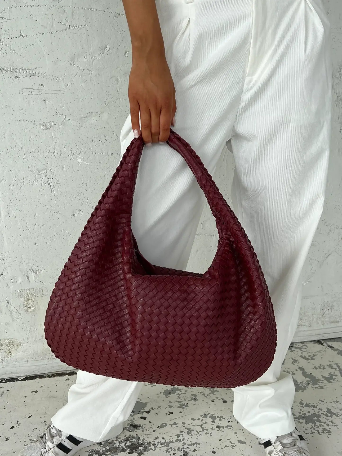 Sac à Bandoulière Femme Grande Tressé avec Design Doux et Slouchy
