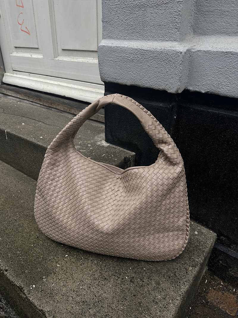 Sac à Bandoulière Femme Grande Tressé avec Design Doux et Slouchy