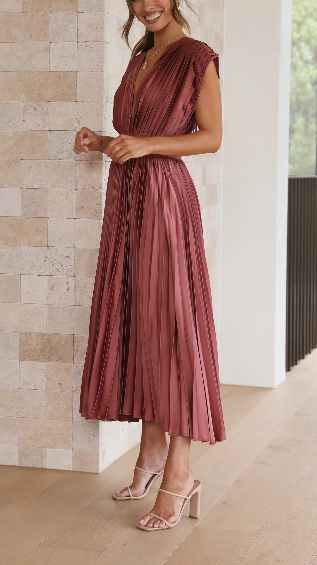 Violeta | Élégante robe plissée