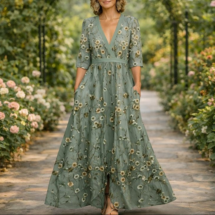 Robe Longue Col V - Élégance Intemporelle