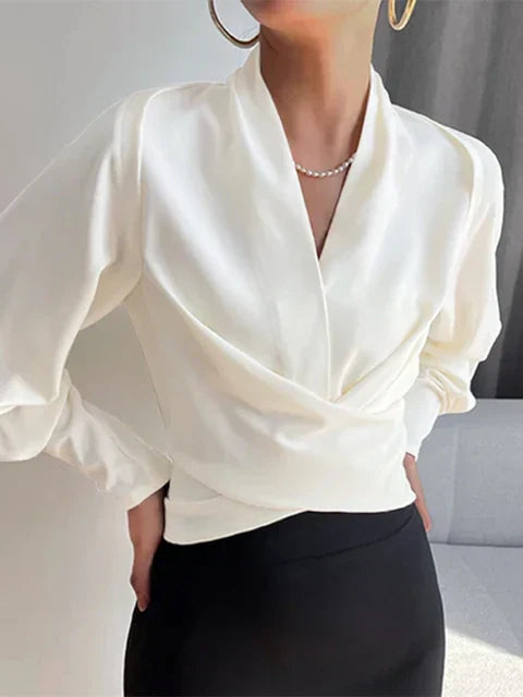 CASSANDRA – BLOUSE ÉLÉGANTE AVEC COL EN V DRAPÉ