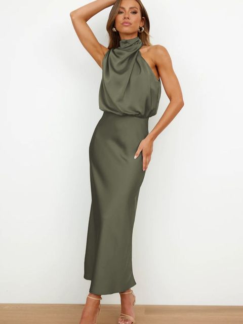 Robe de soirée fluide et épurée - Élégance intemporelle pour les grandes occasions