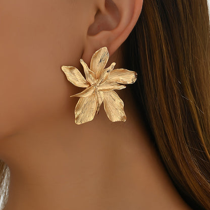 Lana | Boucles d'Oreilles en Goutte Florales Dorées