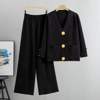 AZARIA – COSTUME PANTALON EN LAINE AVEC BOUTONS EN MÉTAL