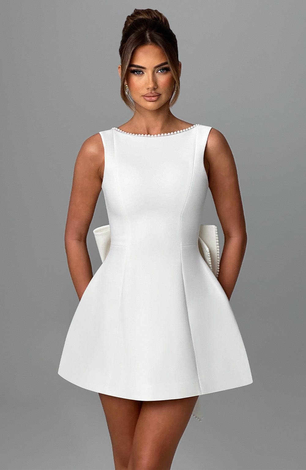 Mini Robe – Élégance avec des accents raffinés