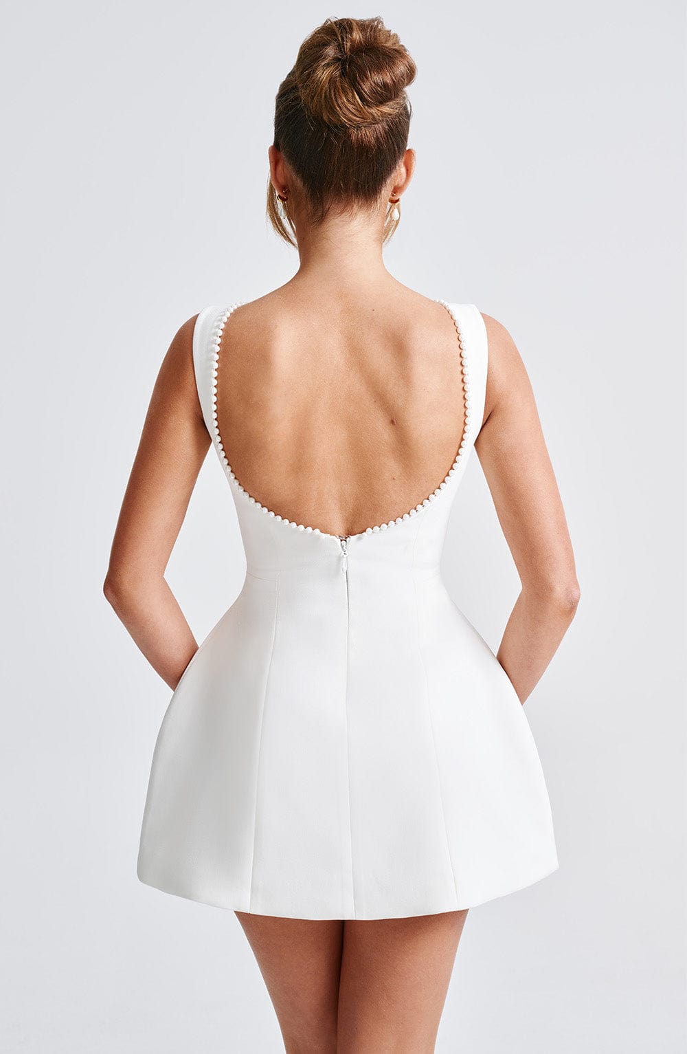 Hollis - Robe Mini Élégante avec Nœud de Perles