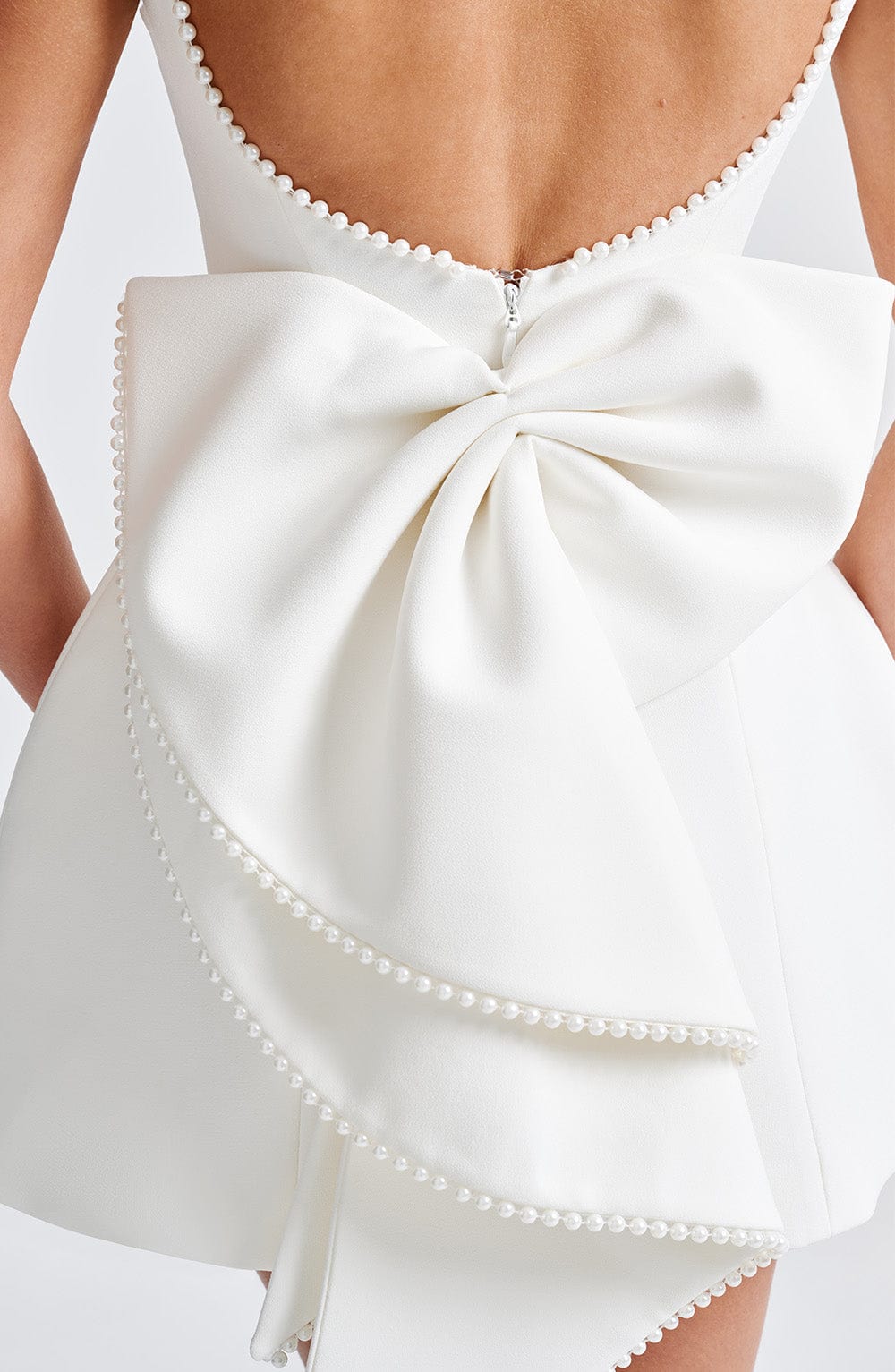 Mini Robe – Élégance avec des accents raffinés