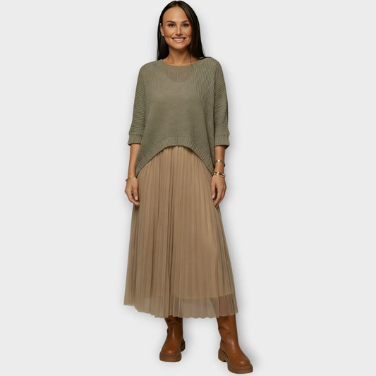 Ensemble Haut en Maille et Jupe Midi Plissée