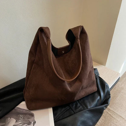 Sac à Bandoulière Minimaliste pour Femme avec Texture Douce et Bandoulière Large