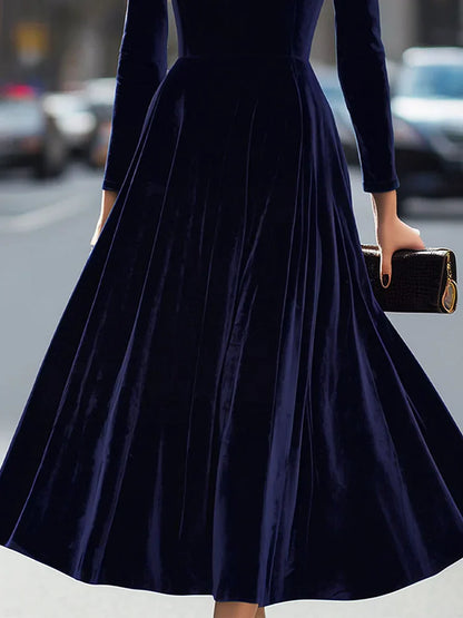 Robe midi en velours luxueux avec manches longues
