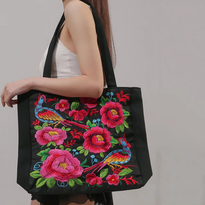 Ingleiv | Sac à bandoulière brodé avec expression artistique