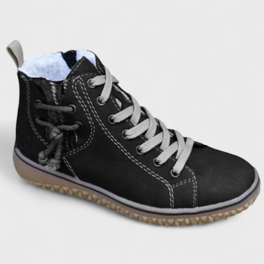 Clorinda - Sneakers in Morbida Camoscio