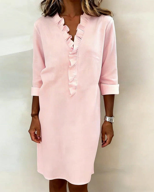 Robe unie à col V volanté
