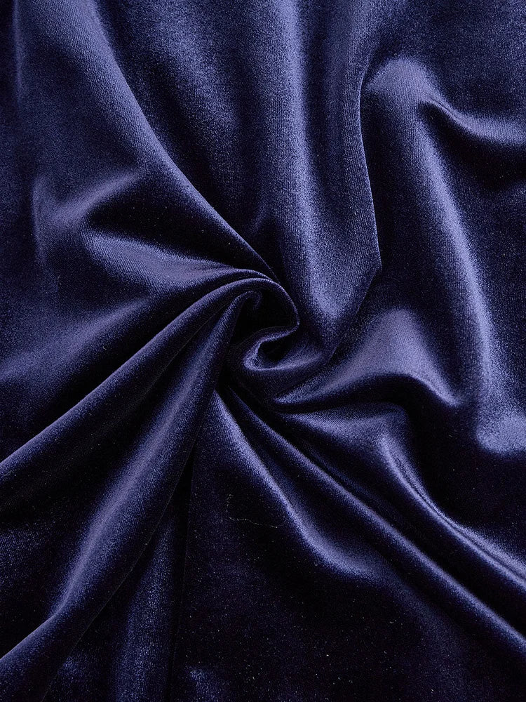 Robe midi en velours luxueux avec manches longues