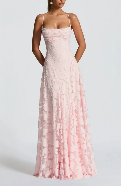 Rubis | Robe longue élégante en dentelle florale