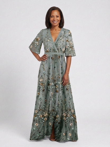 Melodi – Robe longue à fleurs avec décolleté en V