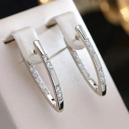 Boucles d'oreilles sophistiquées avec pierres en zircon
