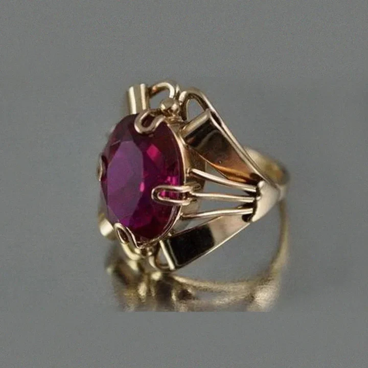 BAGUE EN GRENAT PLAQUÉ OR VINTAGE