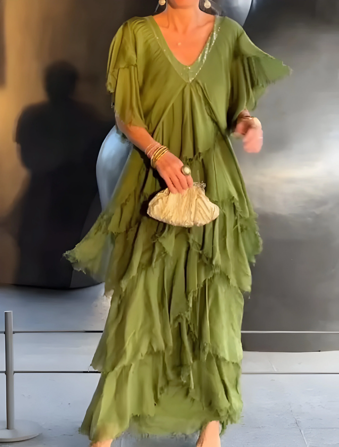 Rizza - Robe Plissée avec Décolleté en V et Fluidité