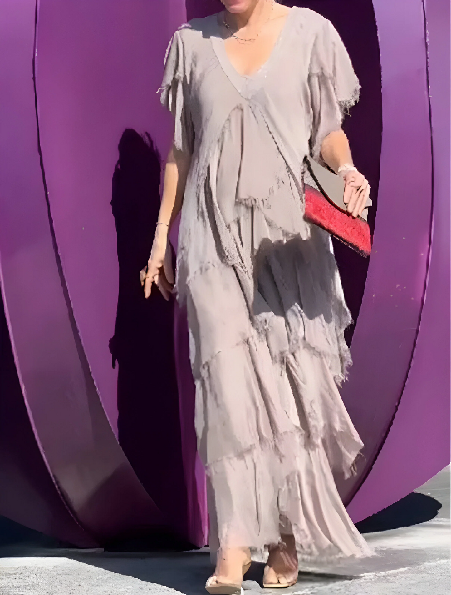 Riza - Robe Plissée avec Décolleté en V et Fluide