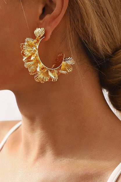 Hadley | Boucles d'oreilles en forme de C avec design floral