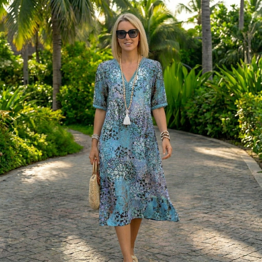 Lunara | Robe Flottante avec Taille Sculptée