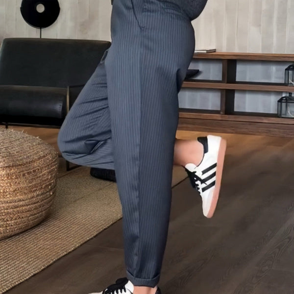 CLARA – PANTALONS CLASSIQUES ÉVASÉS