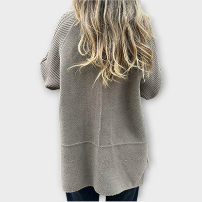 Manteau d'hiver avec des détails en tricot chics et confortables