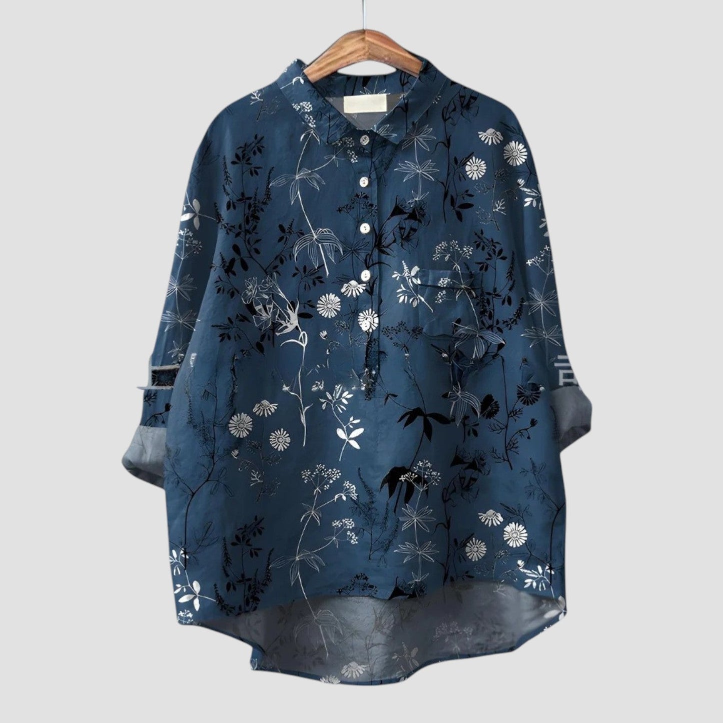 Serenya™ | 2025 – Blouse en Drapé Floral