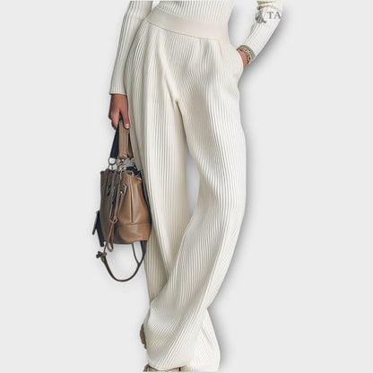 Ensemble en Maille Côtelée avec Zip au Col