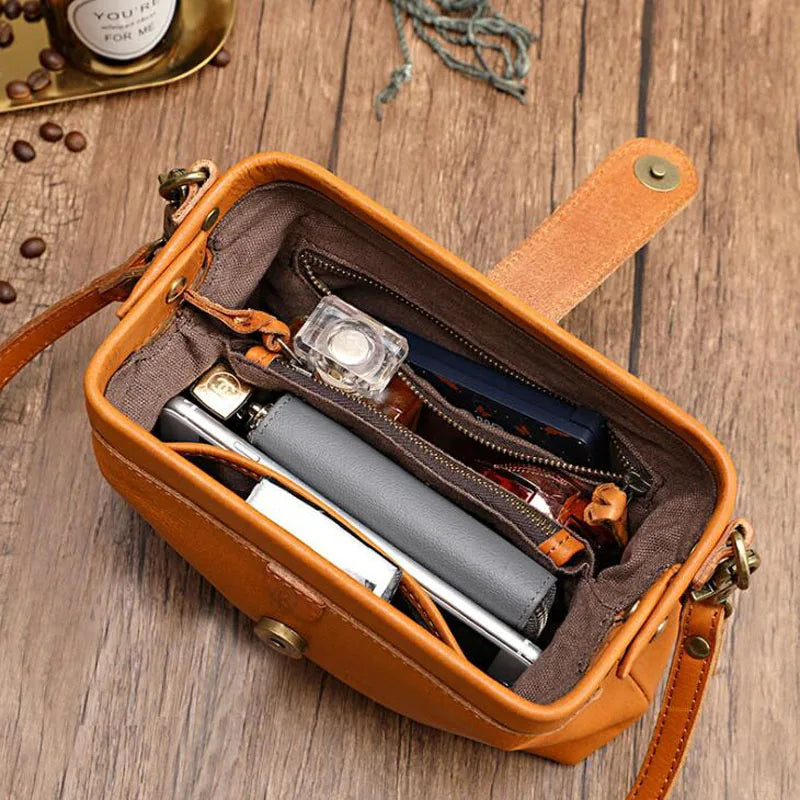 Edis | Sac à Bandoulière Rétro Classique au Format Compact